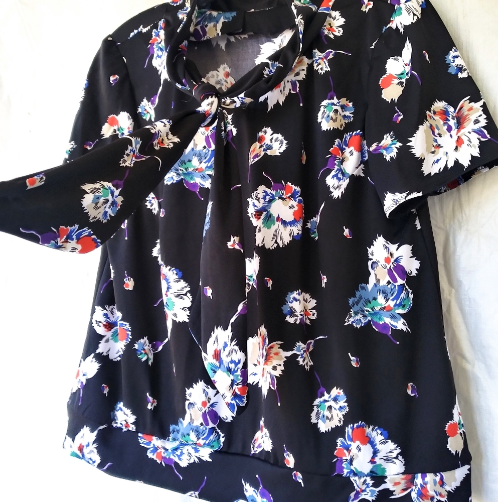 Vintage pussy bow blouse